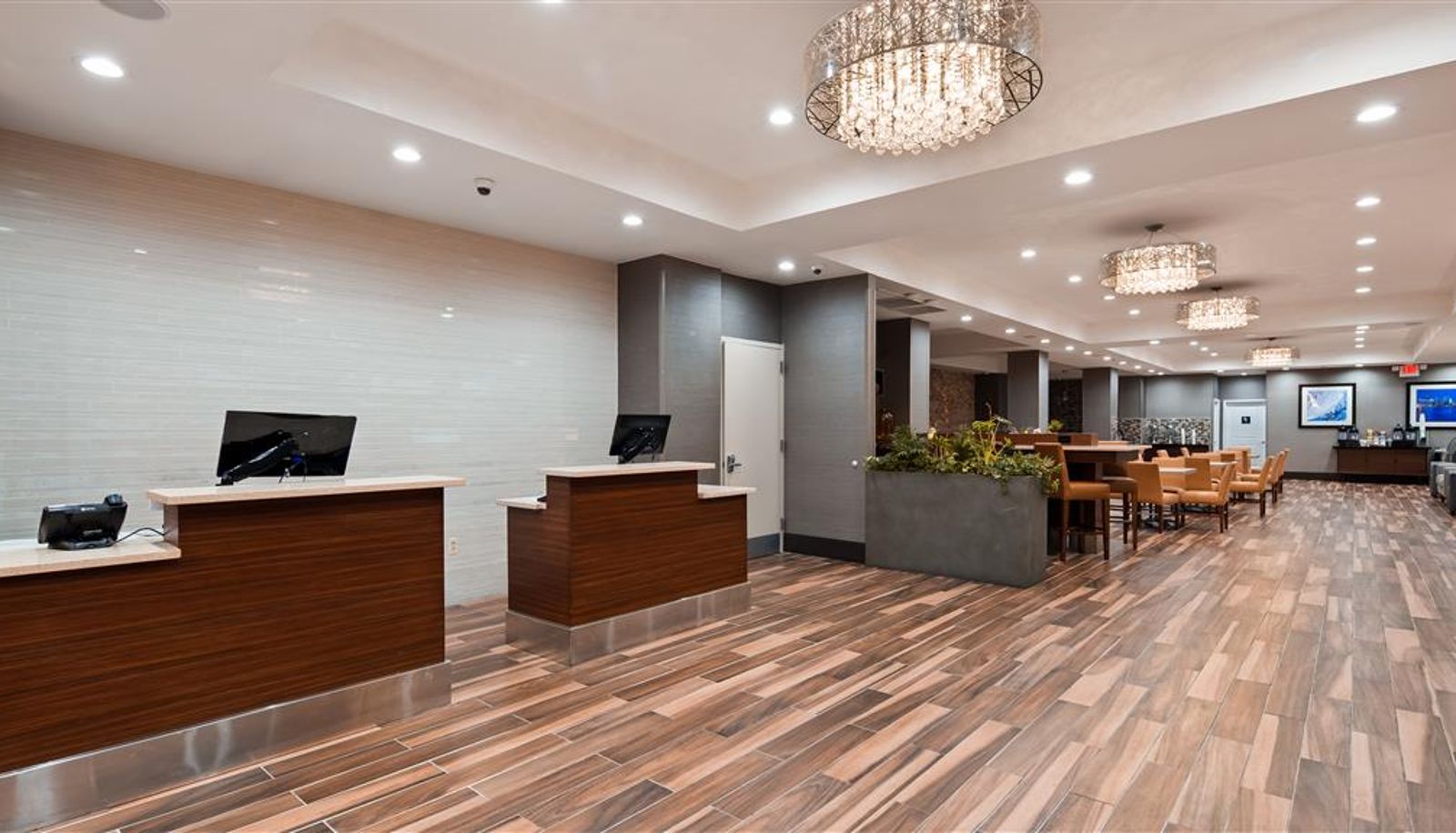 Hall - Best Western Plus Philadelphia Convention Center Hotel