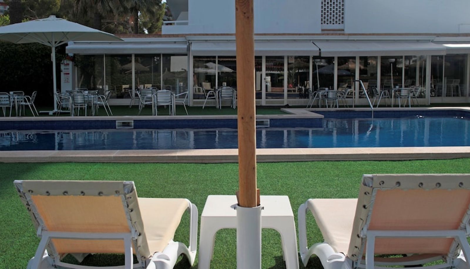 Piscina - Hotel Foners