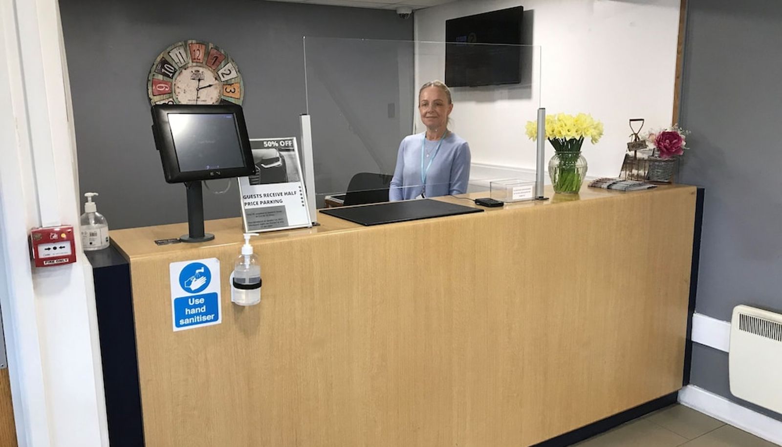 Reception - Warrington M6 Motel J20/M6 Lymm Services
