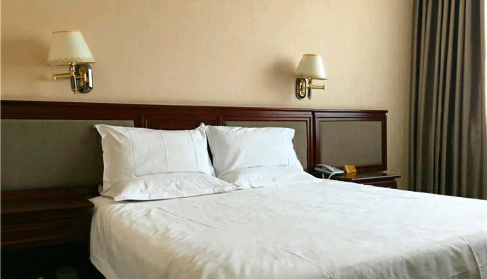 Zimmer - Quality Edge Hotel
