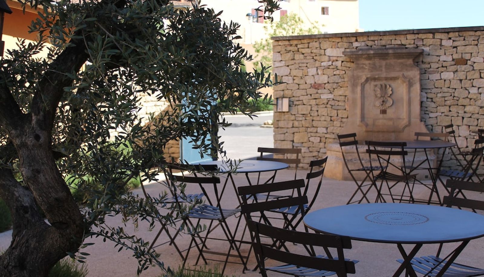 Info - First Inn Hotel APT LUBERON