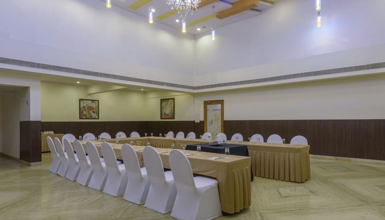 Sala de reuniones - THE FERN RSDENY YESHWANTHPUR BY MARRIOTT