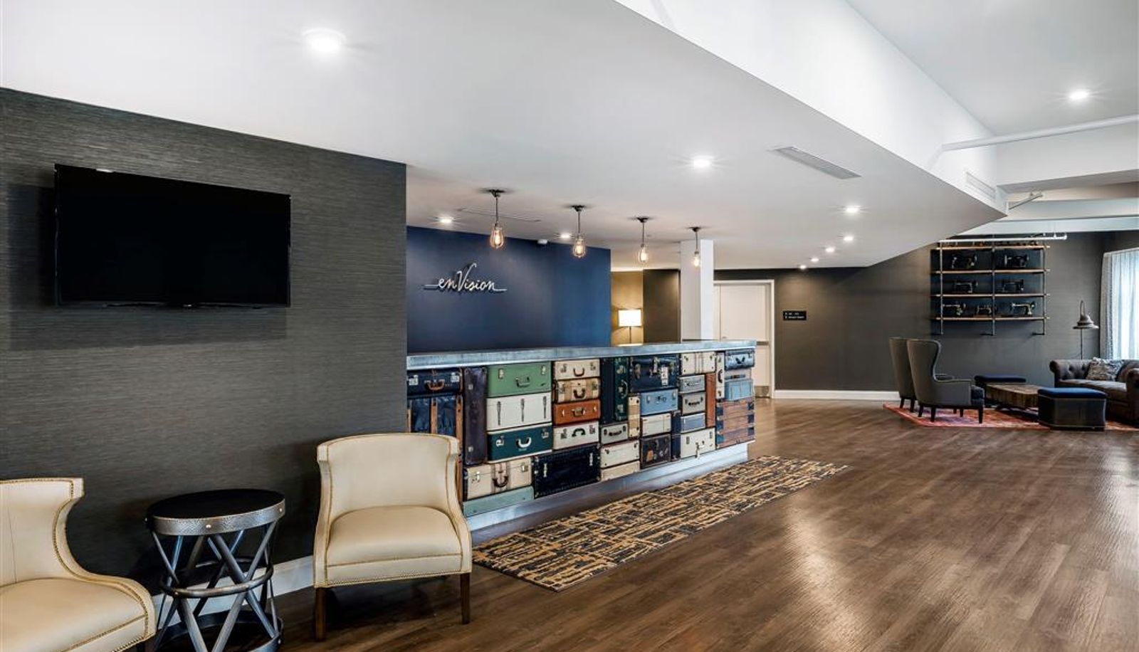 Hall - enVision Hotel Boston-Everett Ascend Hotel Collection