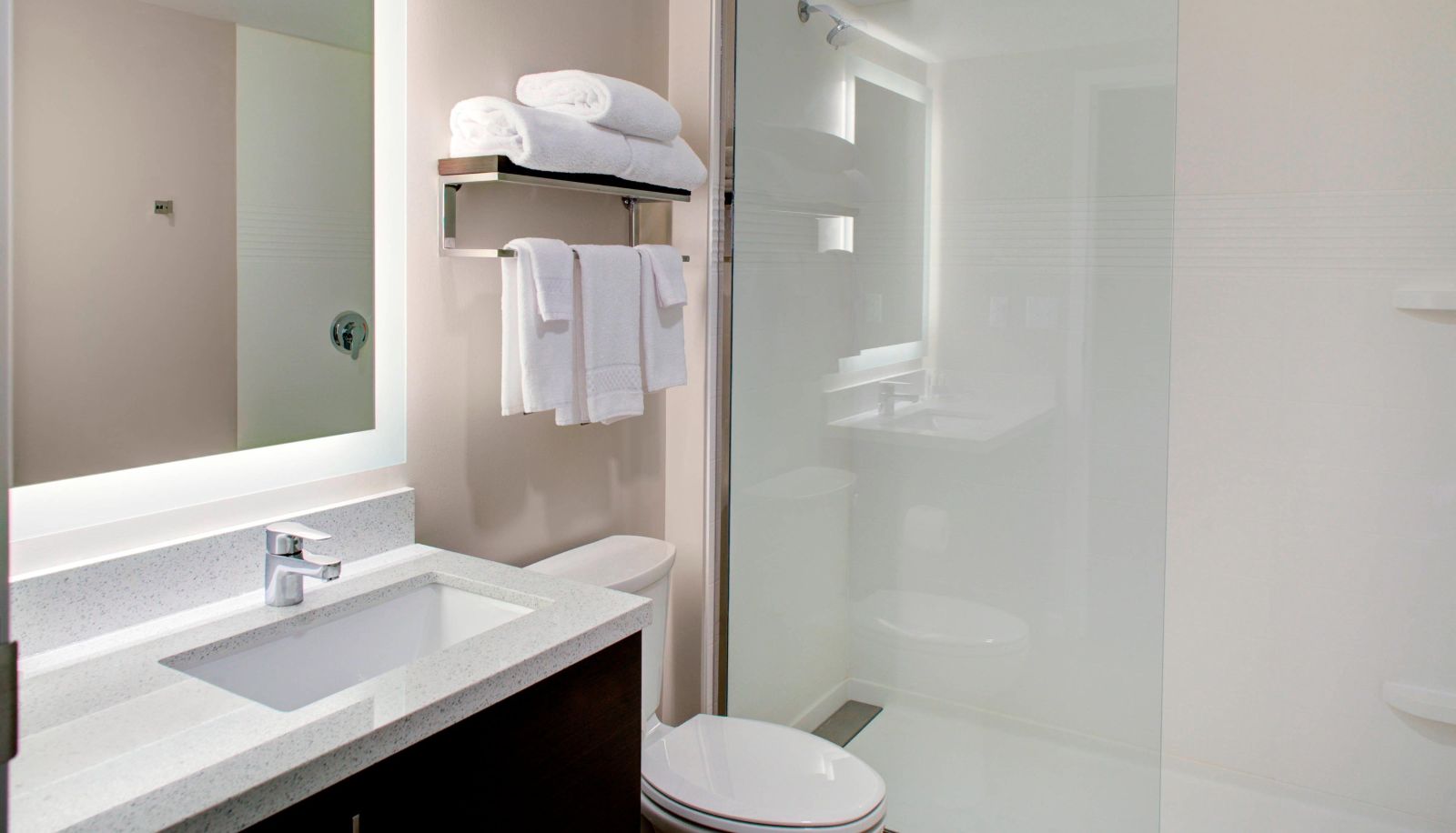 Camera - TownePlace Suites by Marriott Parkersburg