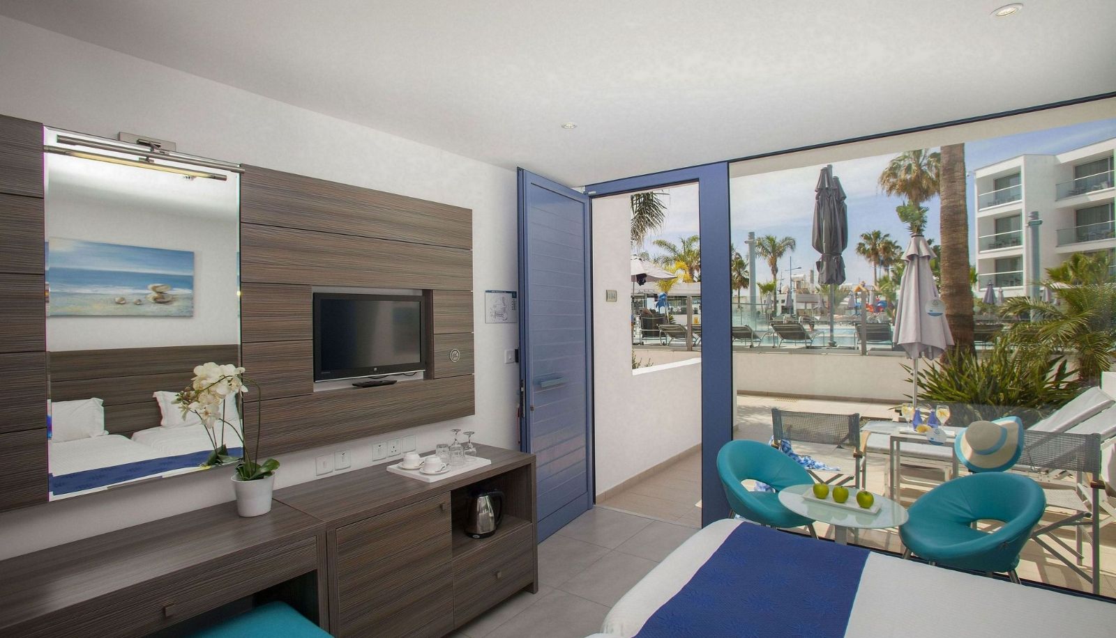 Camera - Limanaki Beach Hotel