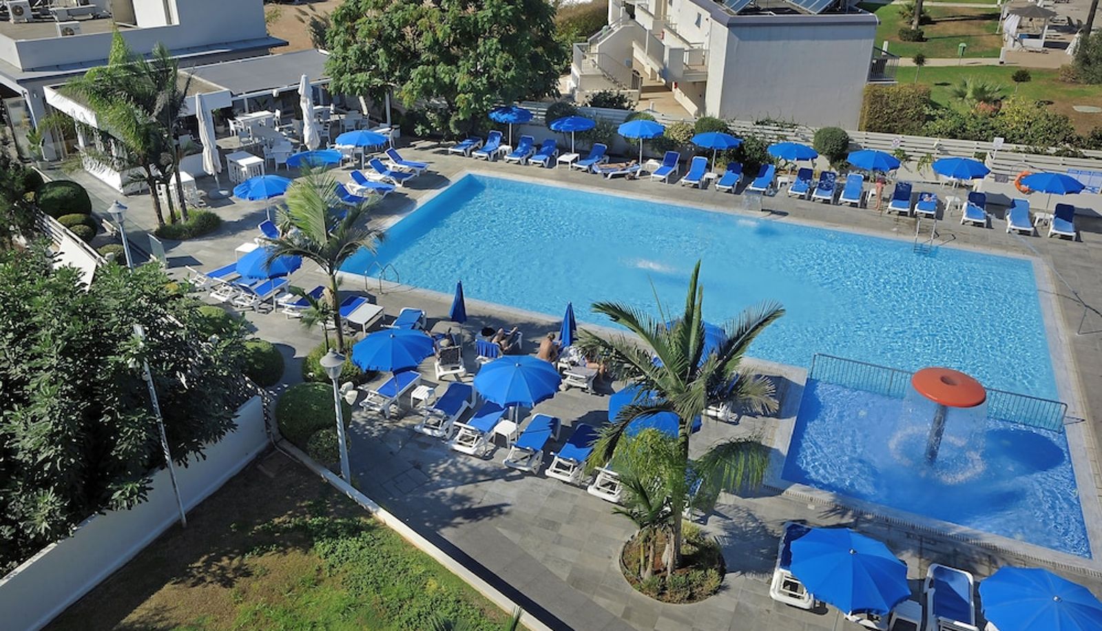 Zwembad - Euronapa Hotel