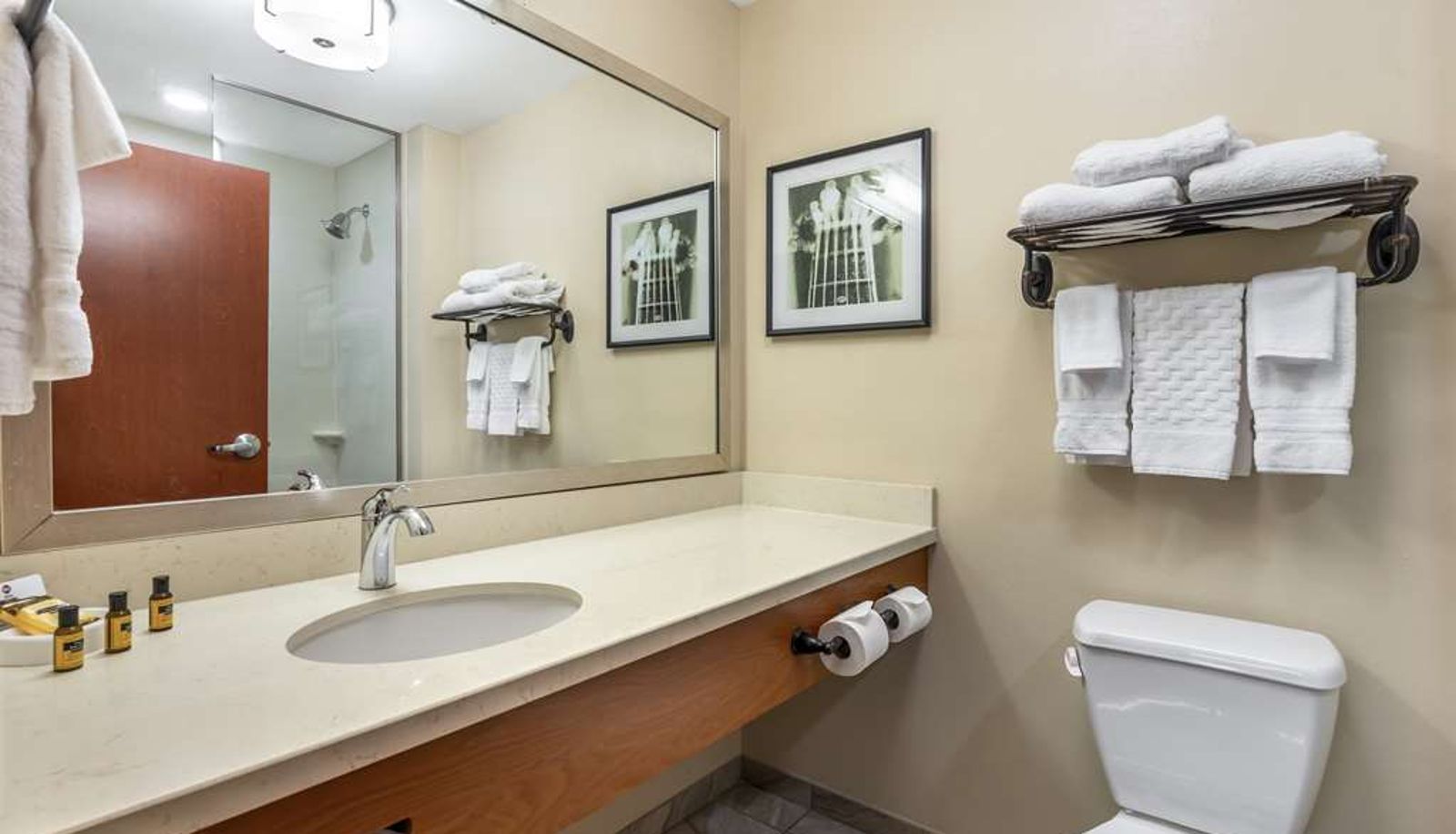 Habitación - Best Western Plus Tuscumbia/Muscle Shoals Hotel & Suites