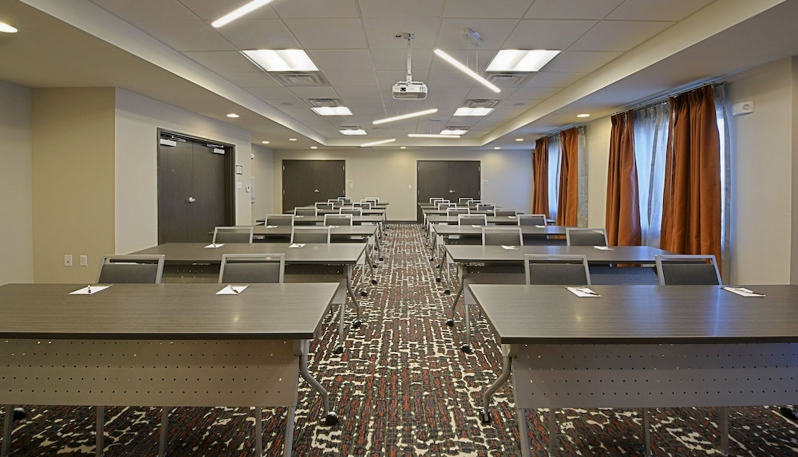 Meeting room - Staybridge Suites LITTLE ROCK - MEDICAL CENTER by IHG