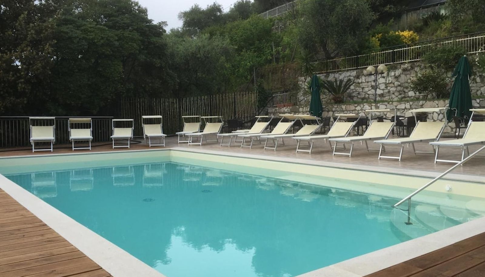 Terasse - Hotel Mediterraneo