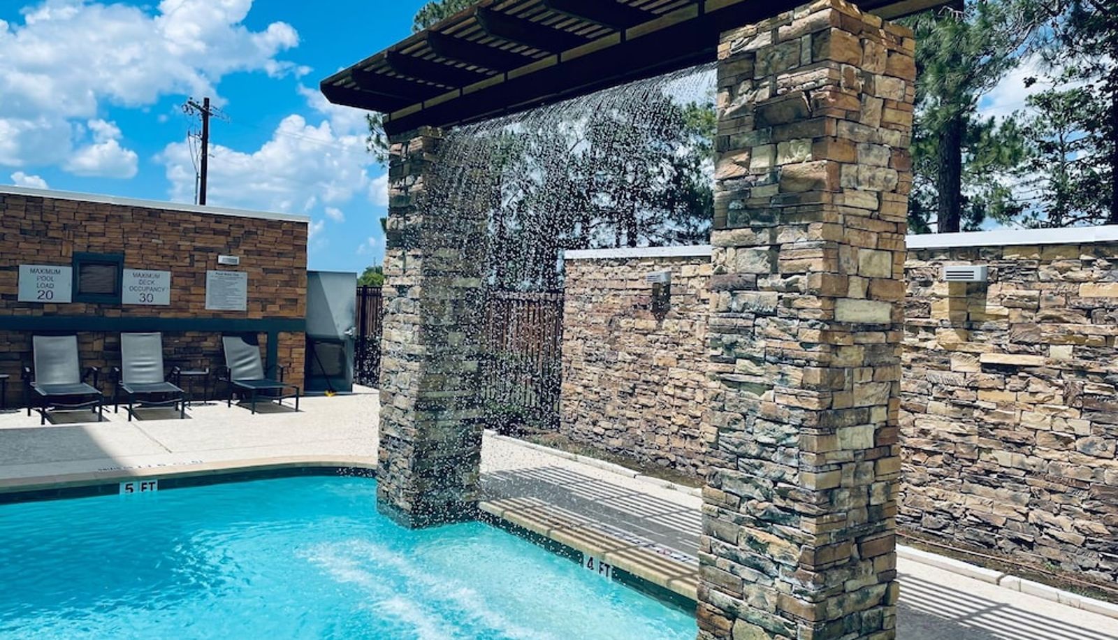 Pool - Fairfield by Marriott Inn and Suites Bay City