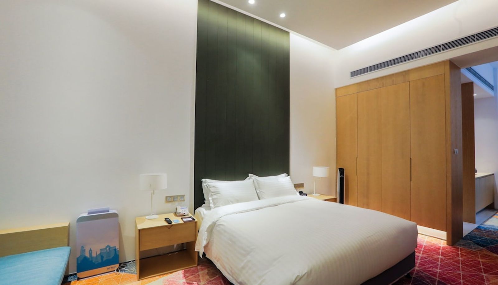 Suite - Holiday Inn Express SHANGHAI SONGJIANG FANGTA by IHG
