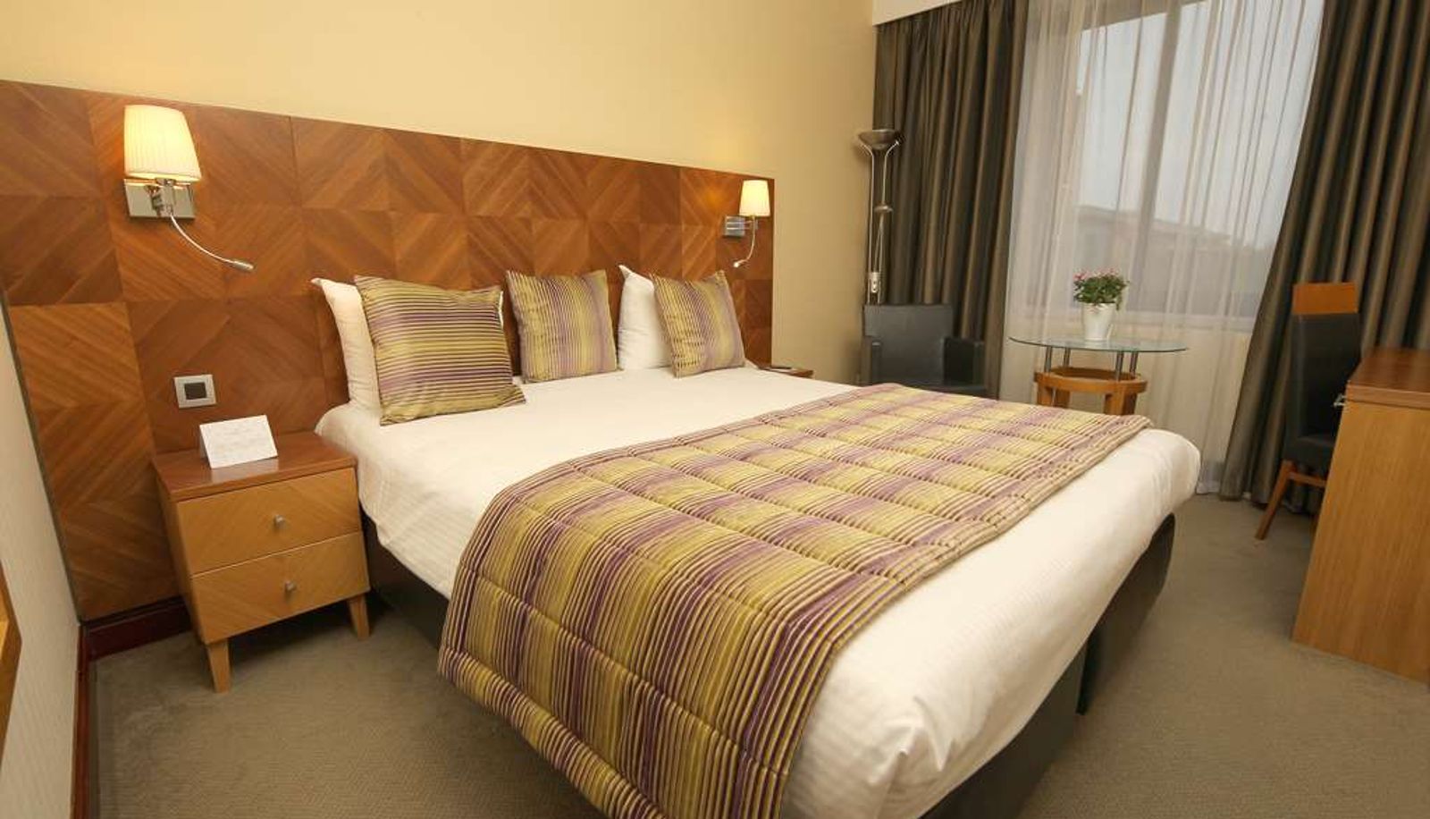 Room - The Belson