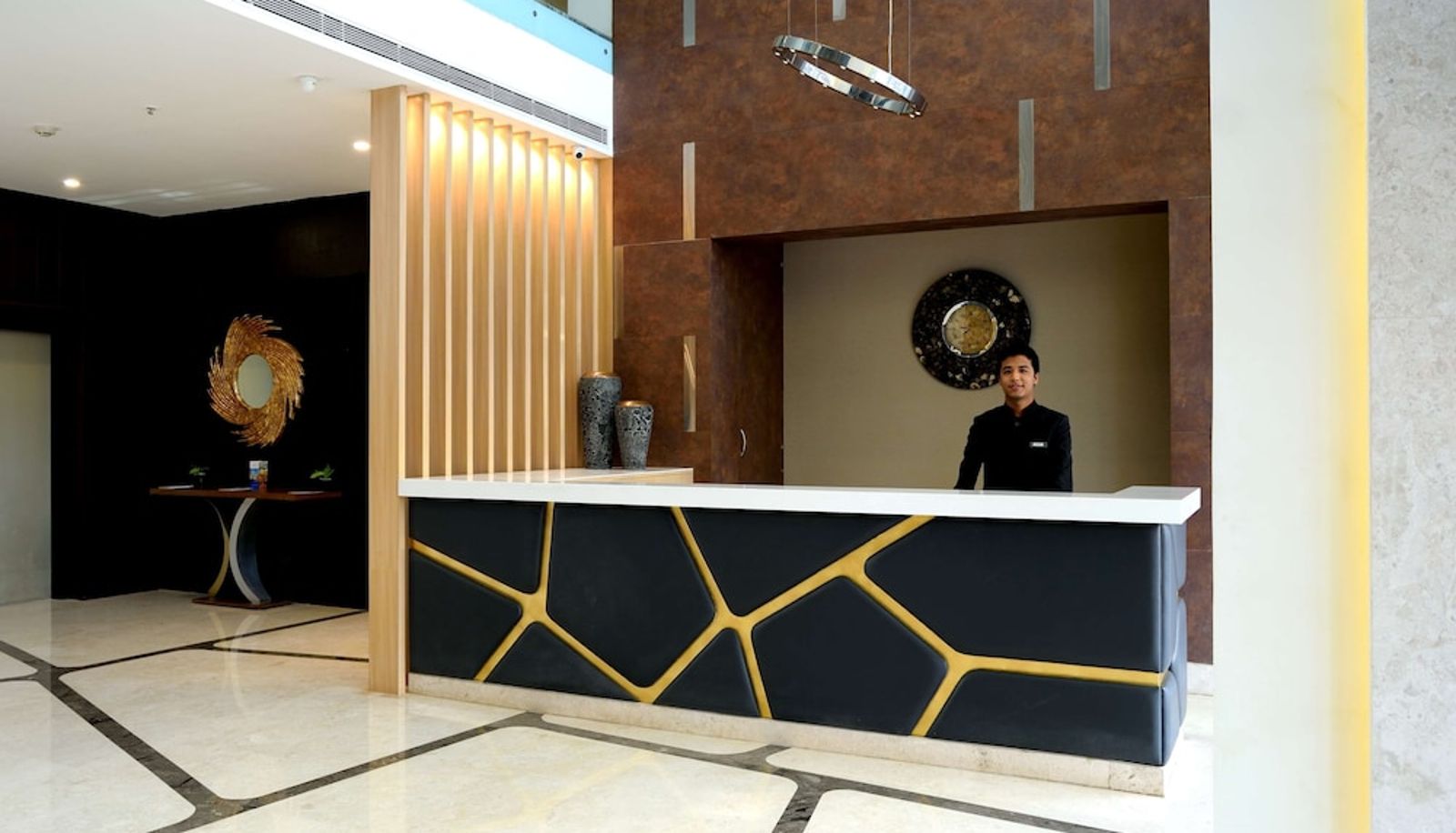 Rezeption - SAROVAR PORTICO OUTER RING ROAD BENGALURU Bengaluru