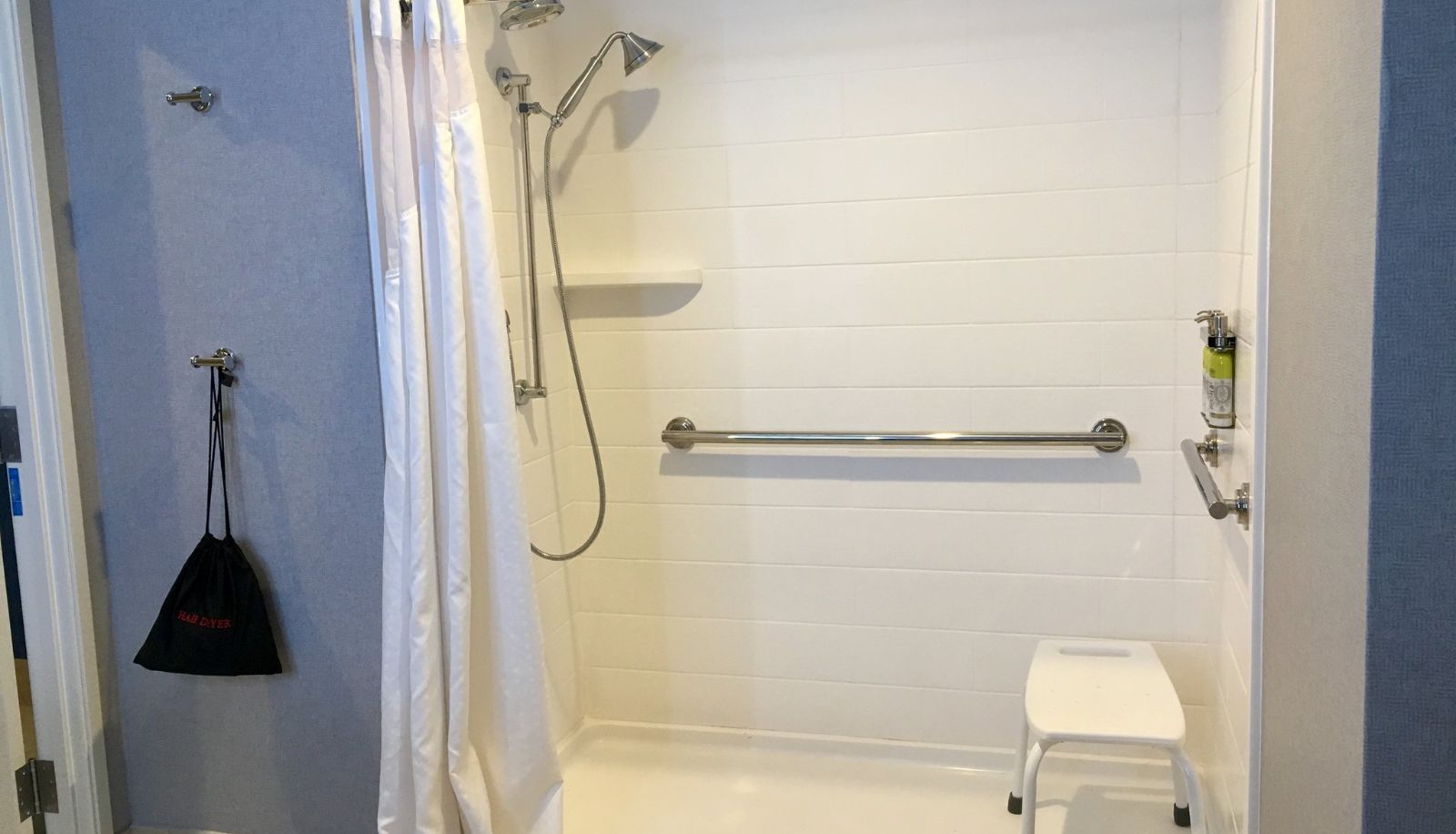 Zimmer - Holiday Inn Express GRAND ISLAND - NIAGARA FALLS by IHG