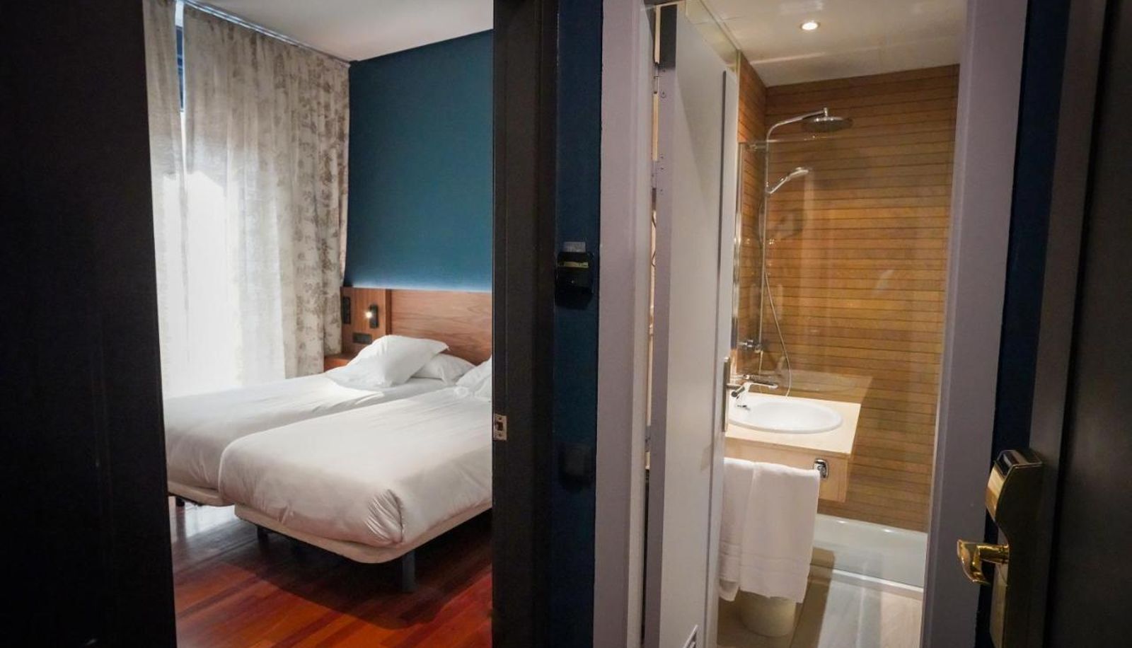 Info - HOTEL SPA PARIS