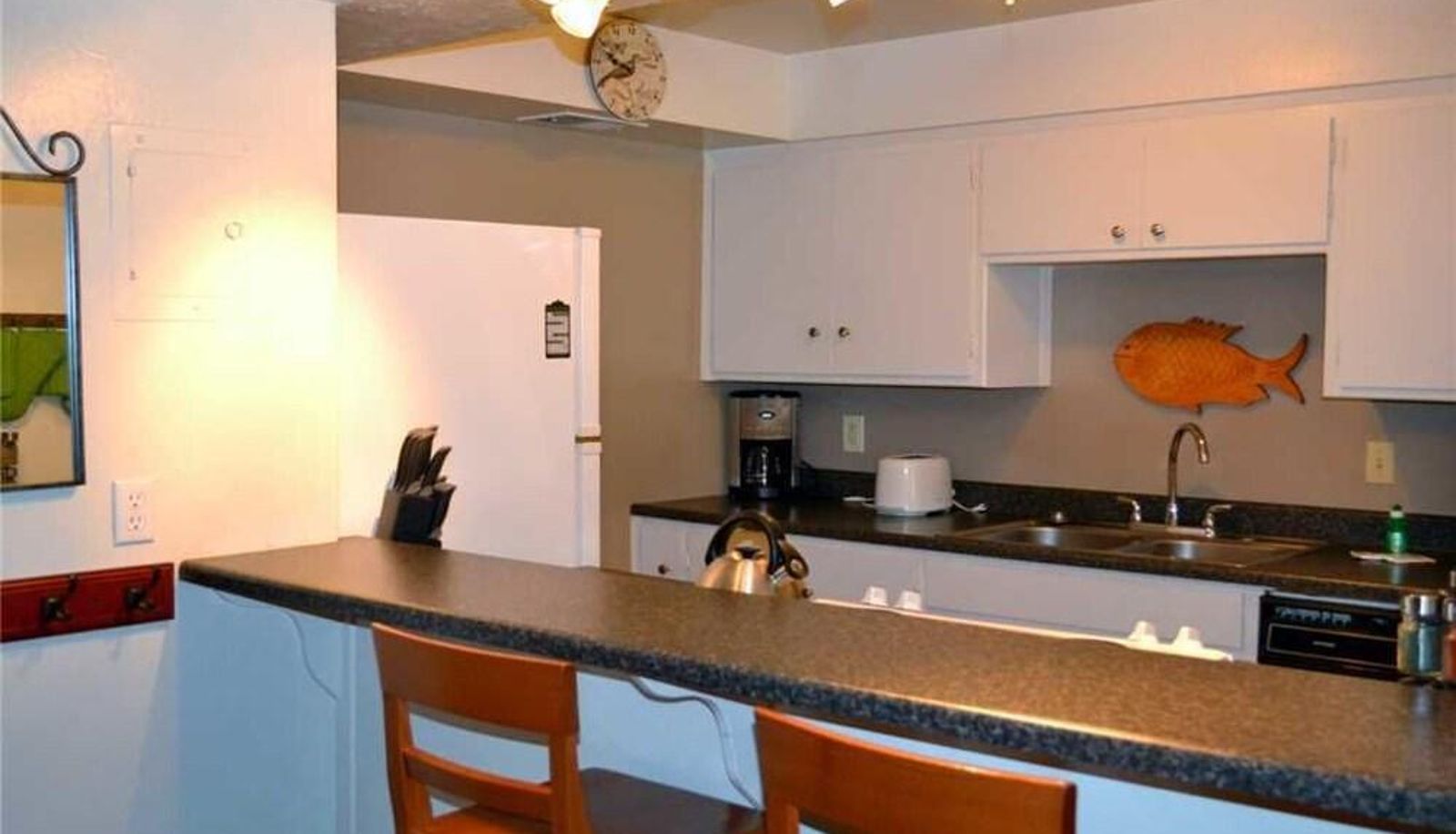 Apartment - 1171 A Herbert - 3 Br Condo