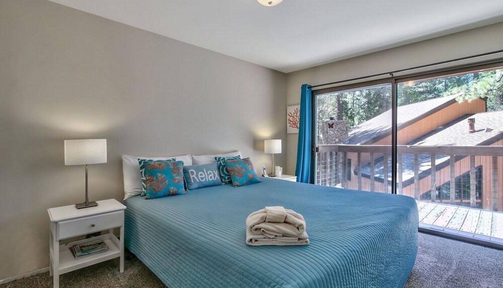 Apartment - Mountain Condo By RedAwning