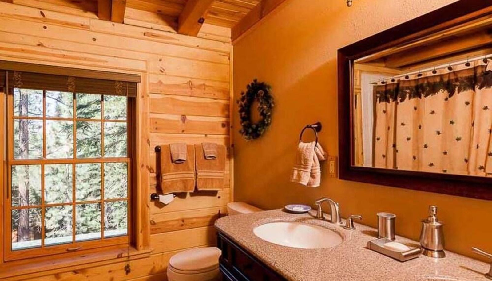 Apartment - The Tahoe Moose Lodge  1170ac 4 Bedroom Home
