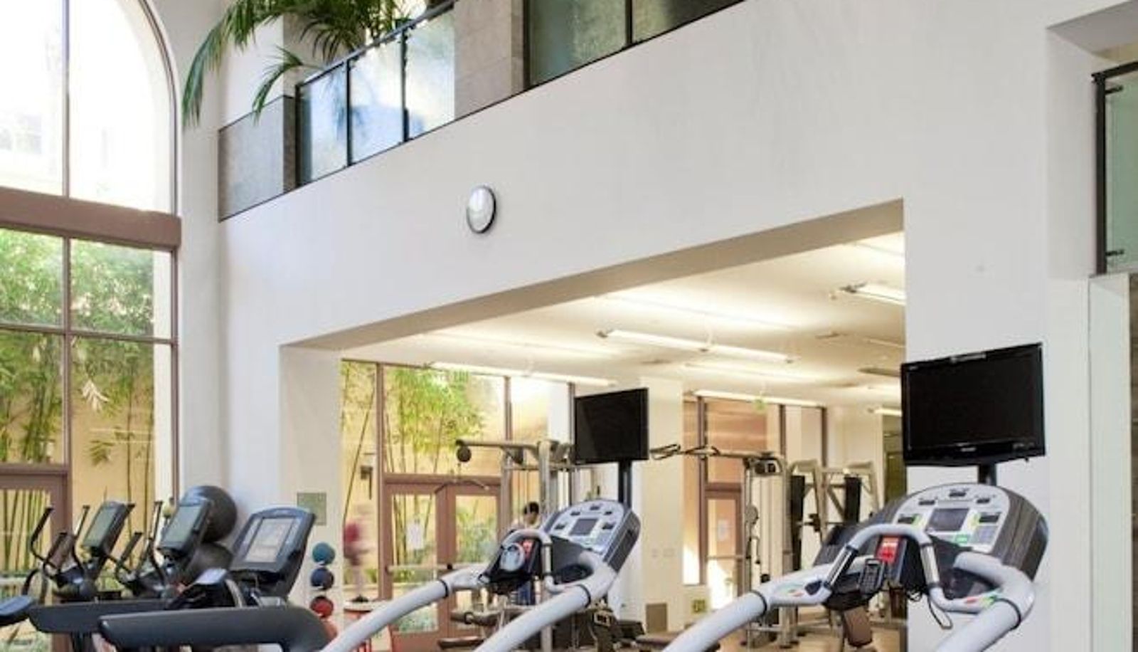 Fitnessraum - Global Luxury Suites at Tiverton Ave