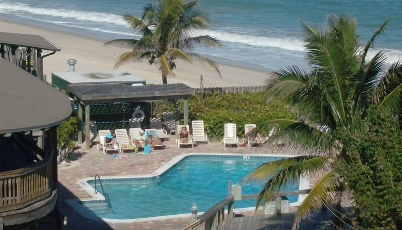 Pool - The Driftwood Resort