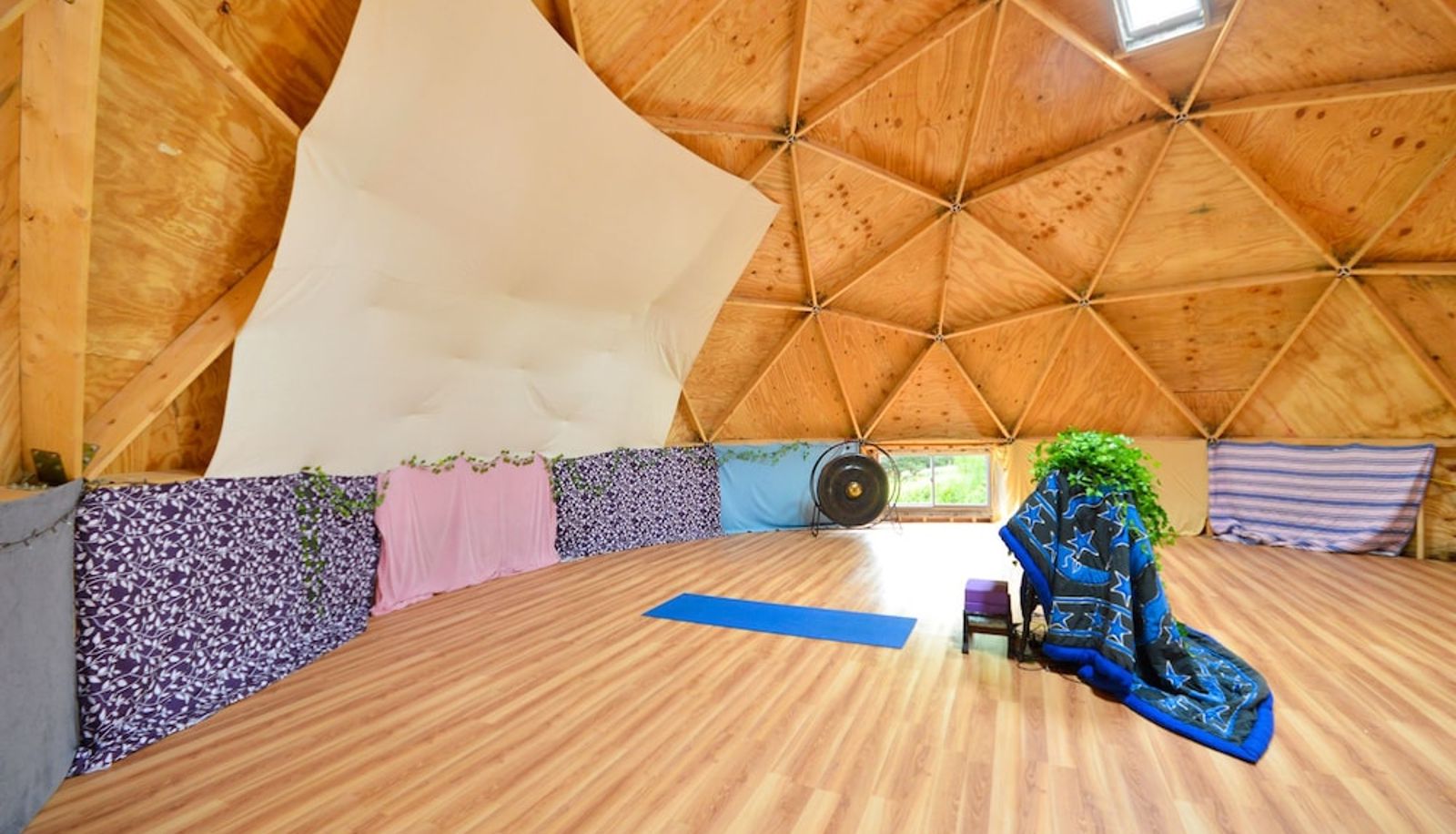 Sala riunioni - Lotus Mountain Retreat