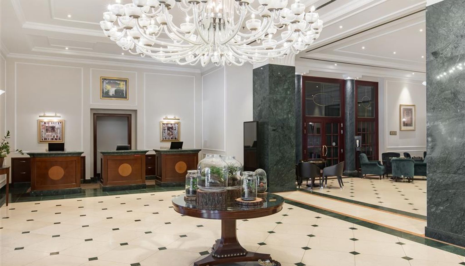 Sala - RADISSON BLU CARLTON BTS