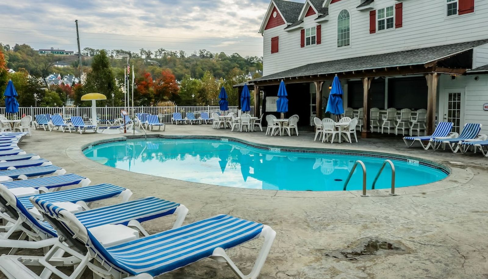 Pool - Stormy Point Village Resort