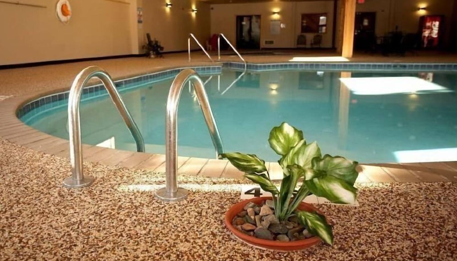 Pool - Whitefish Lodge and Suites