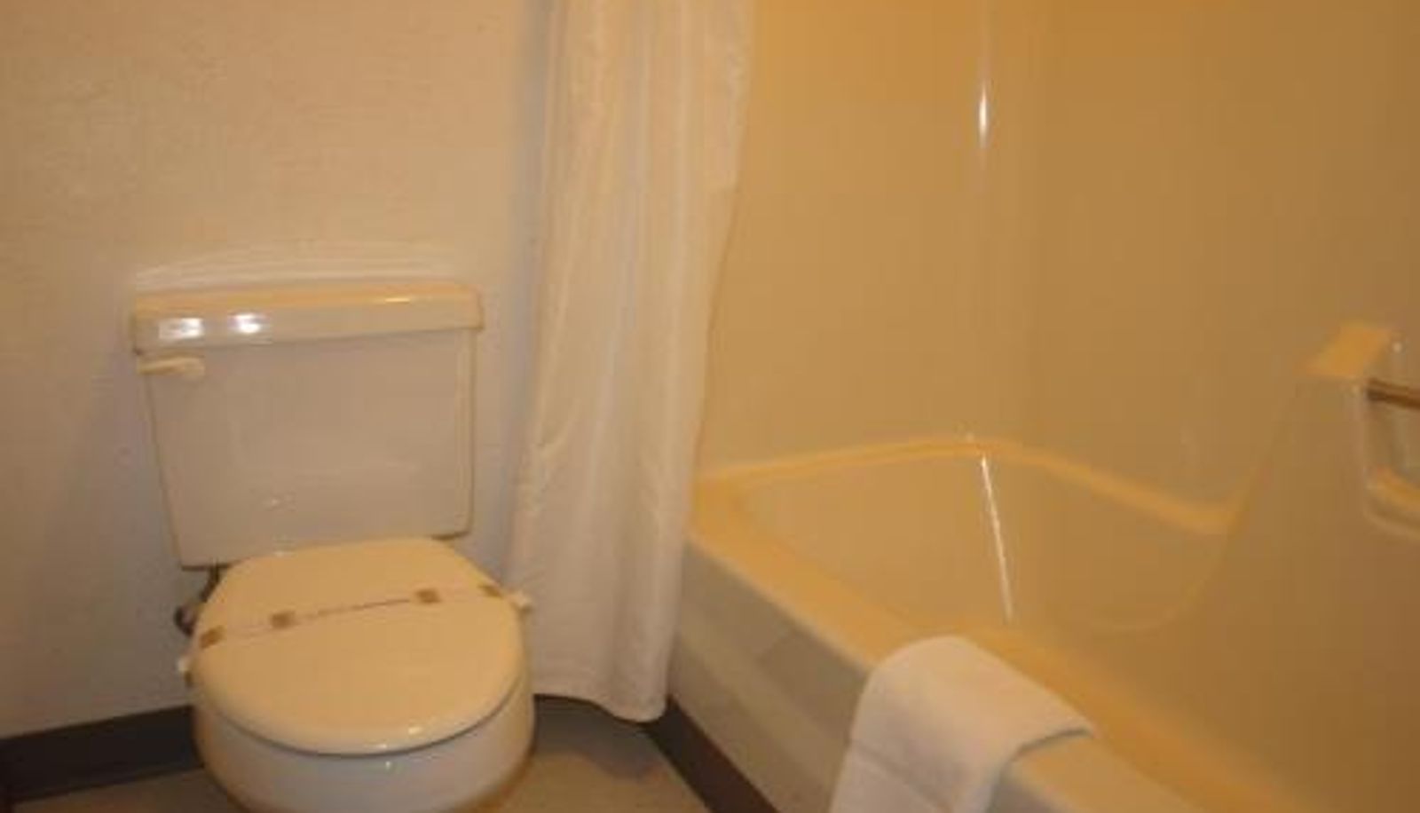 Badezimmer - Yellowstone River Inn
