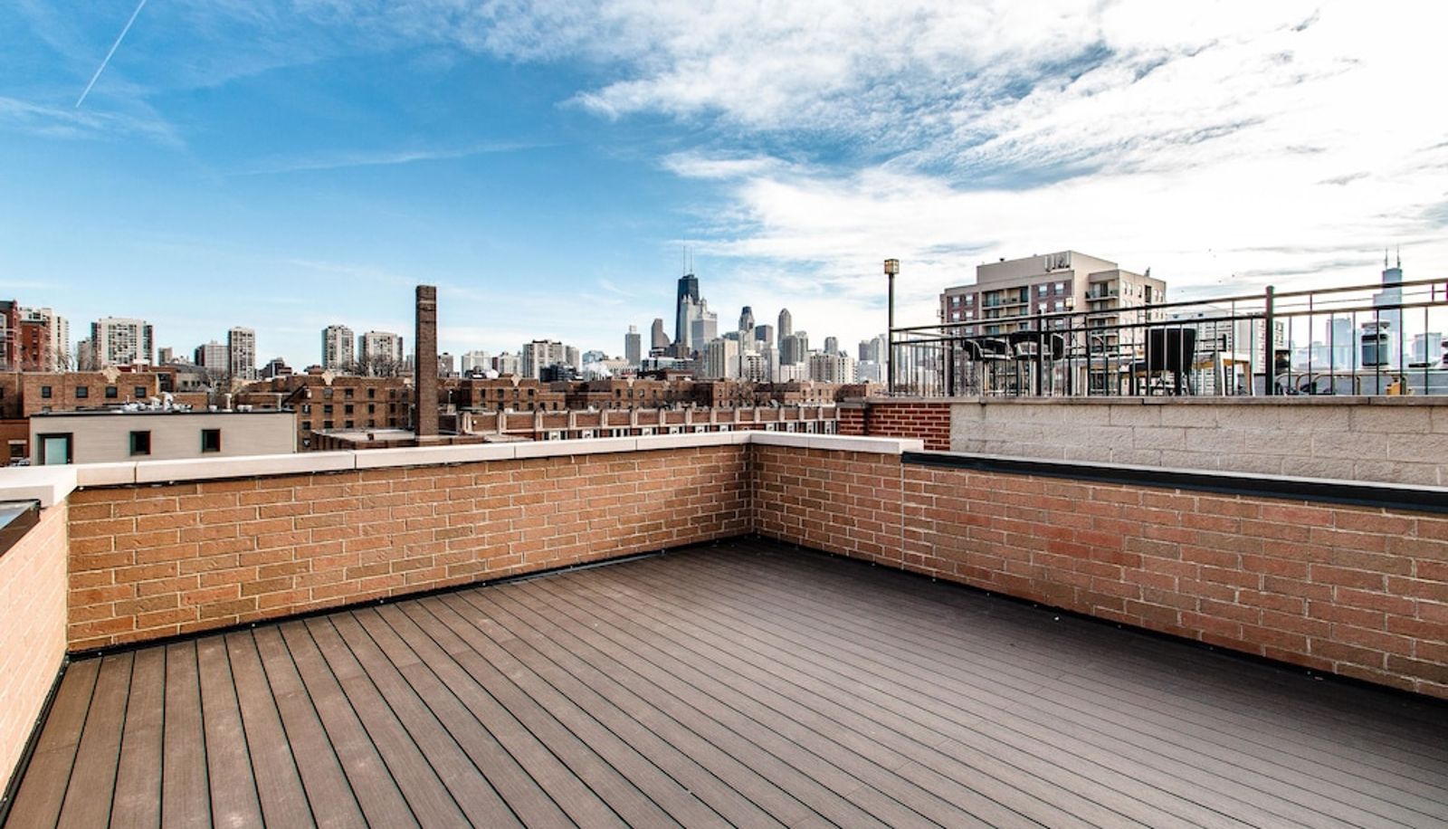 Terras - The Sono Chicago