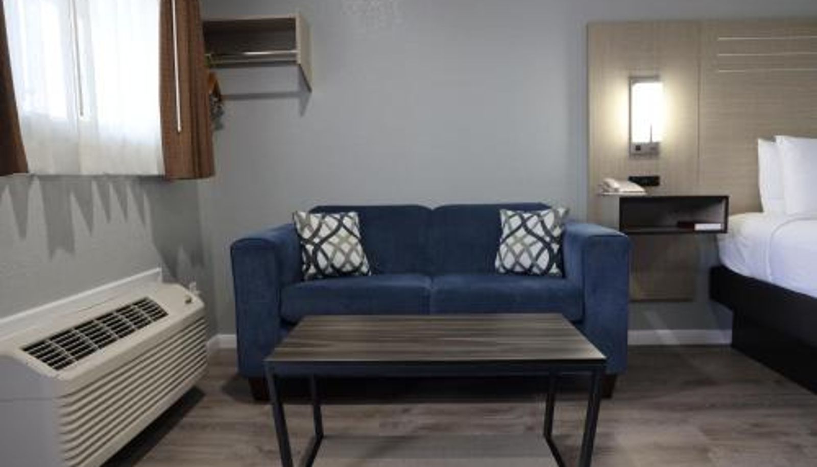 Suite - Copper Manor Motel
