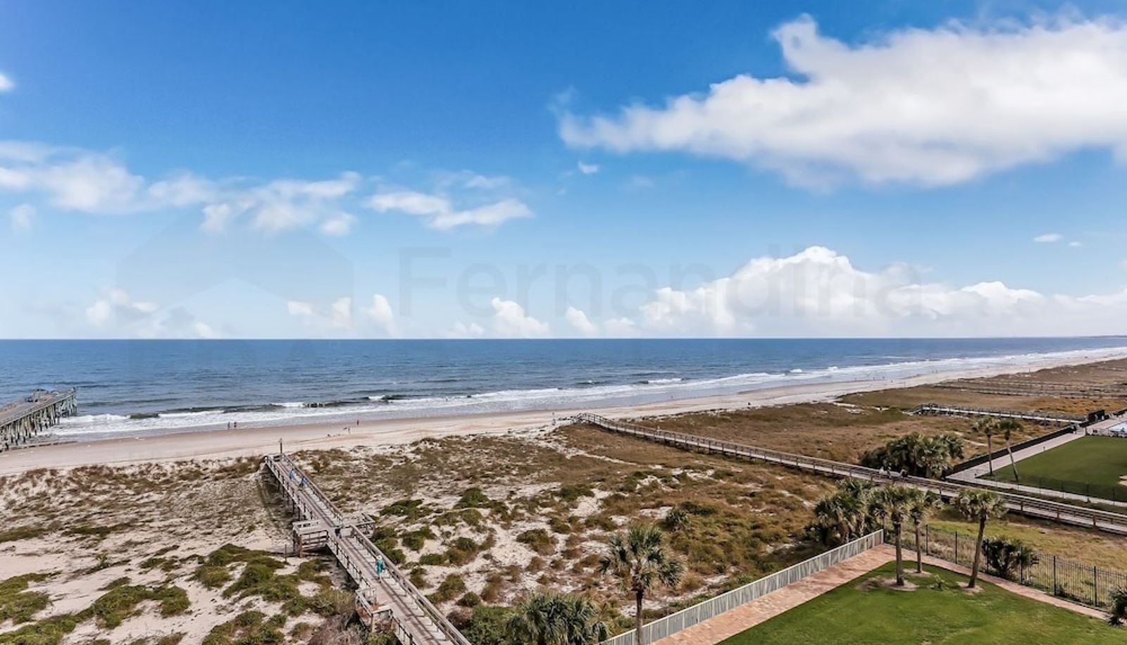 Apartment - Upper Unit Condo Overlooking Both the Ocean Pier and Swimming Pool by RedAwning