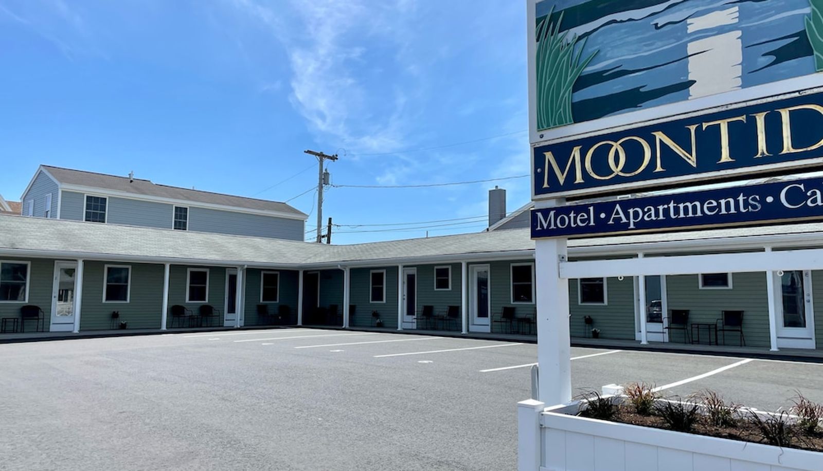 Info - Moontide Motel Cabins & Apartments