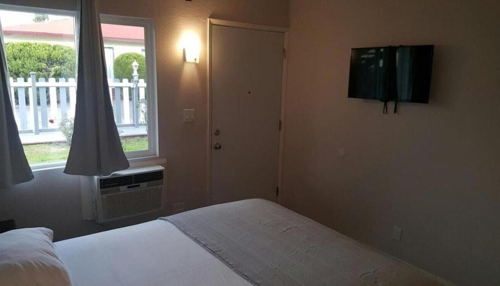 Standardzimmer - Good Knight Inn Motel