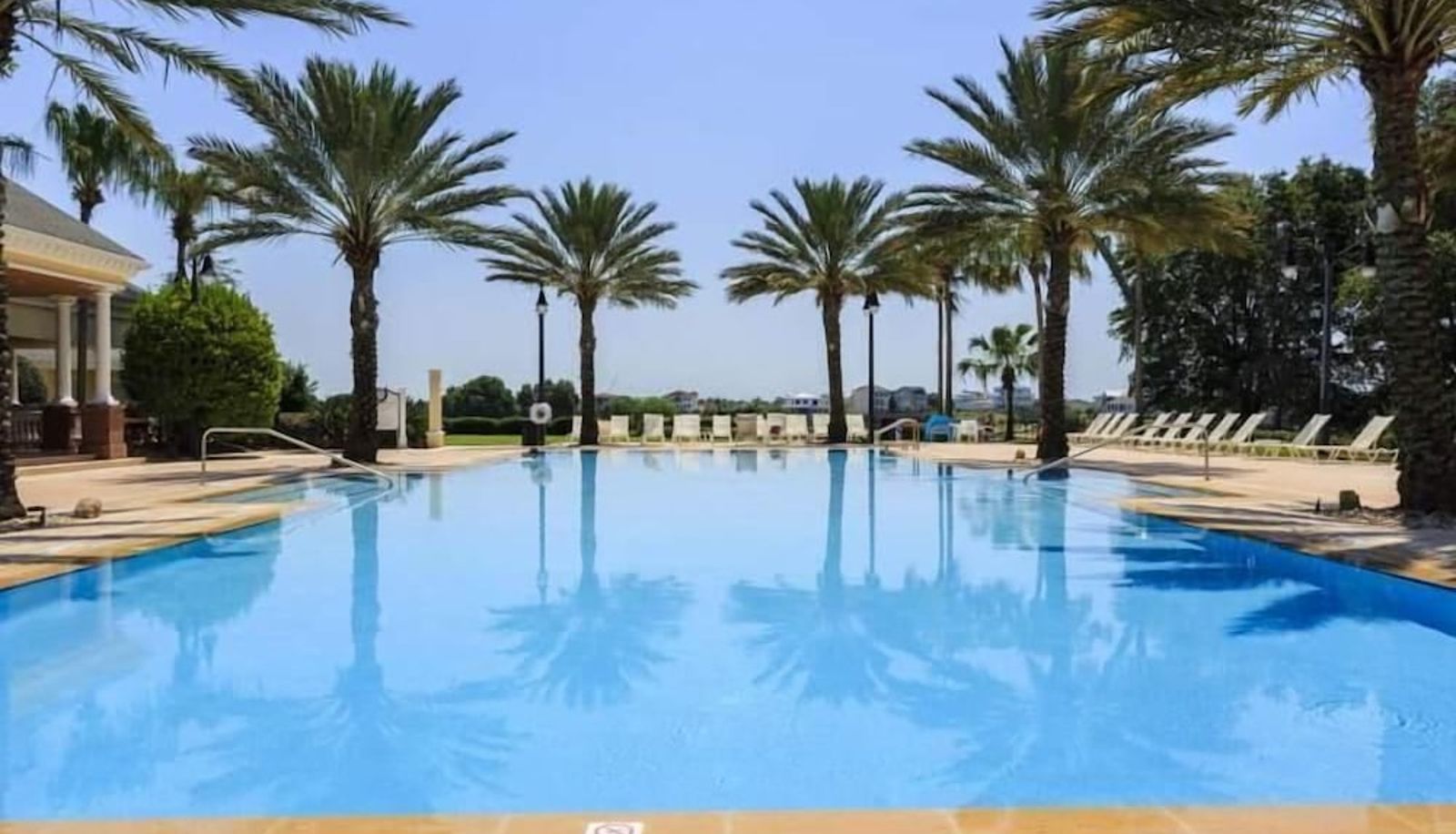 Pool - Condo Centre Court Living 3 Bedroom Reunion