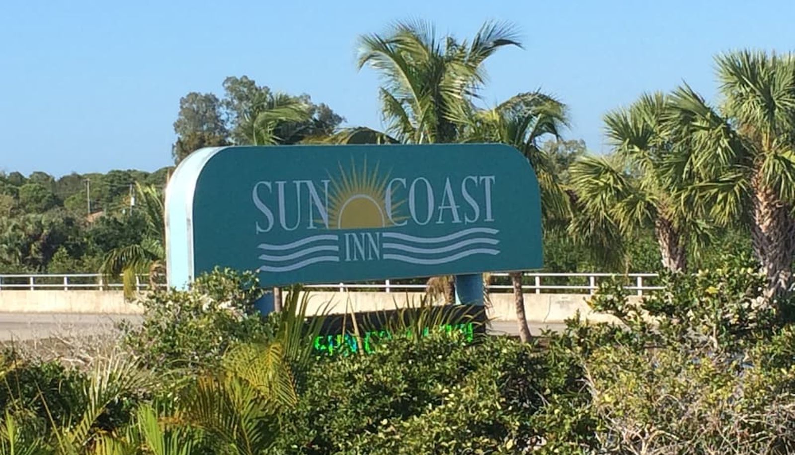 Info - Sun Coast Inn