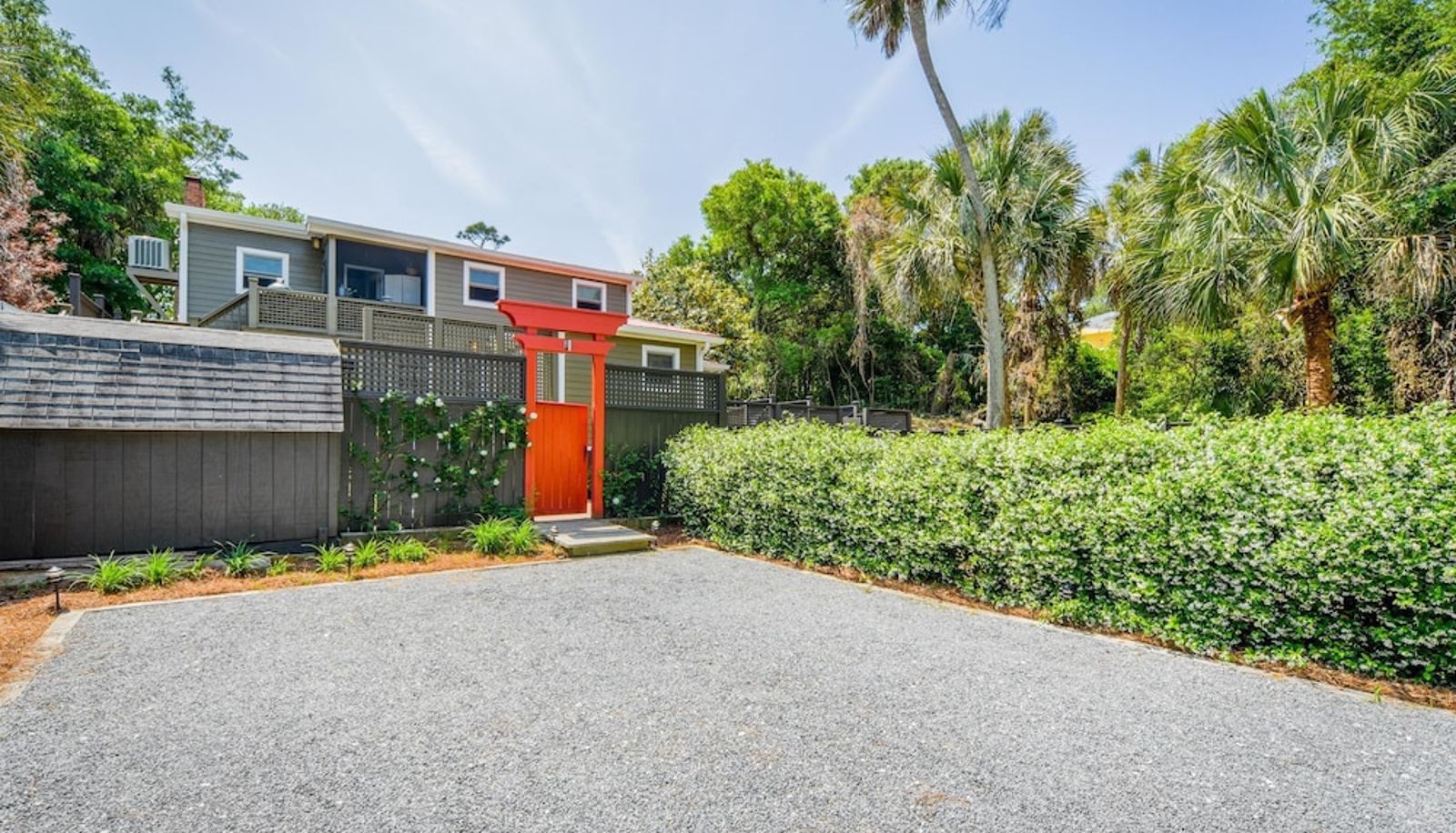 Terrace - Erie The 213 E Hideaway 1 Bedroom Holiday Home By My Ocean Rentals