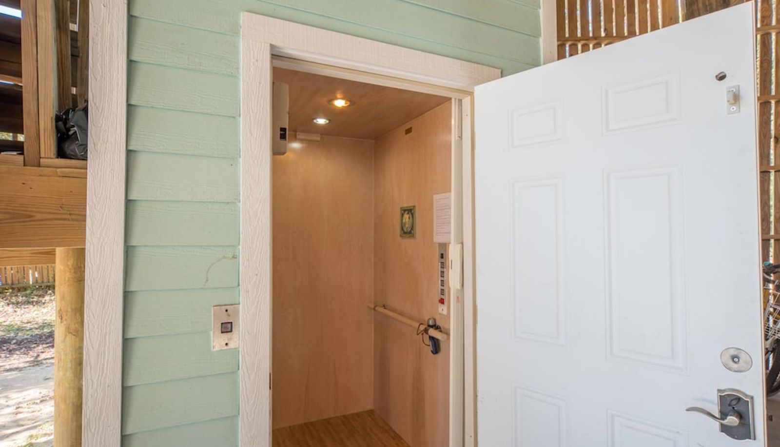 Info - W Ashley 510 5 Bedroom Holiday Home By My Ocean Rentals