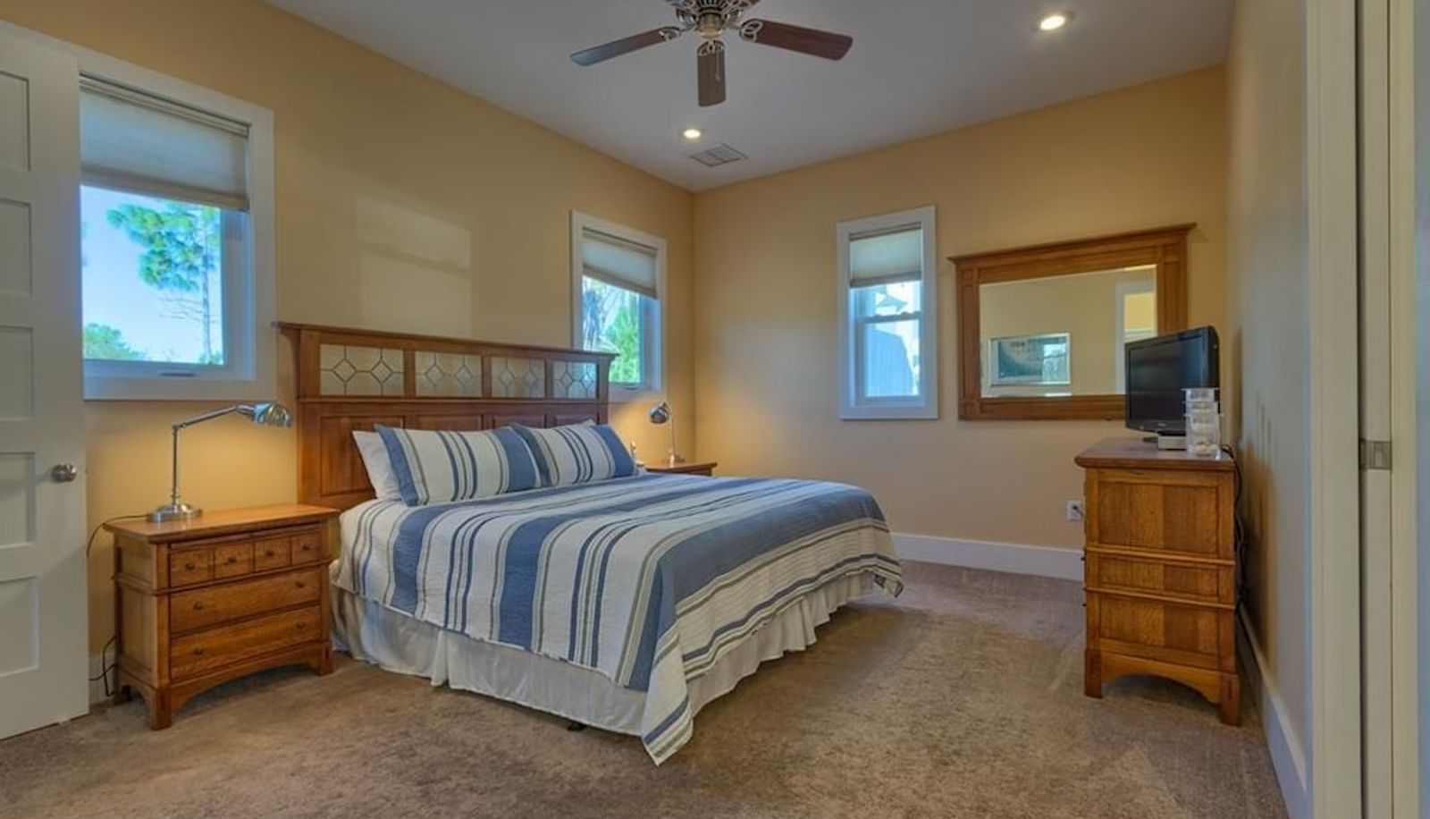 Apartment - Holliday House