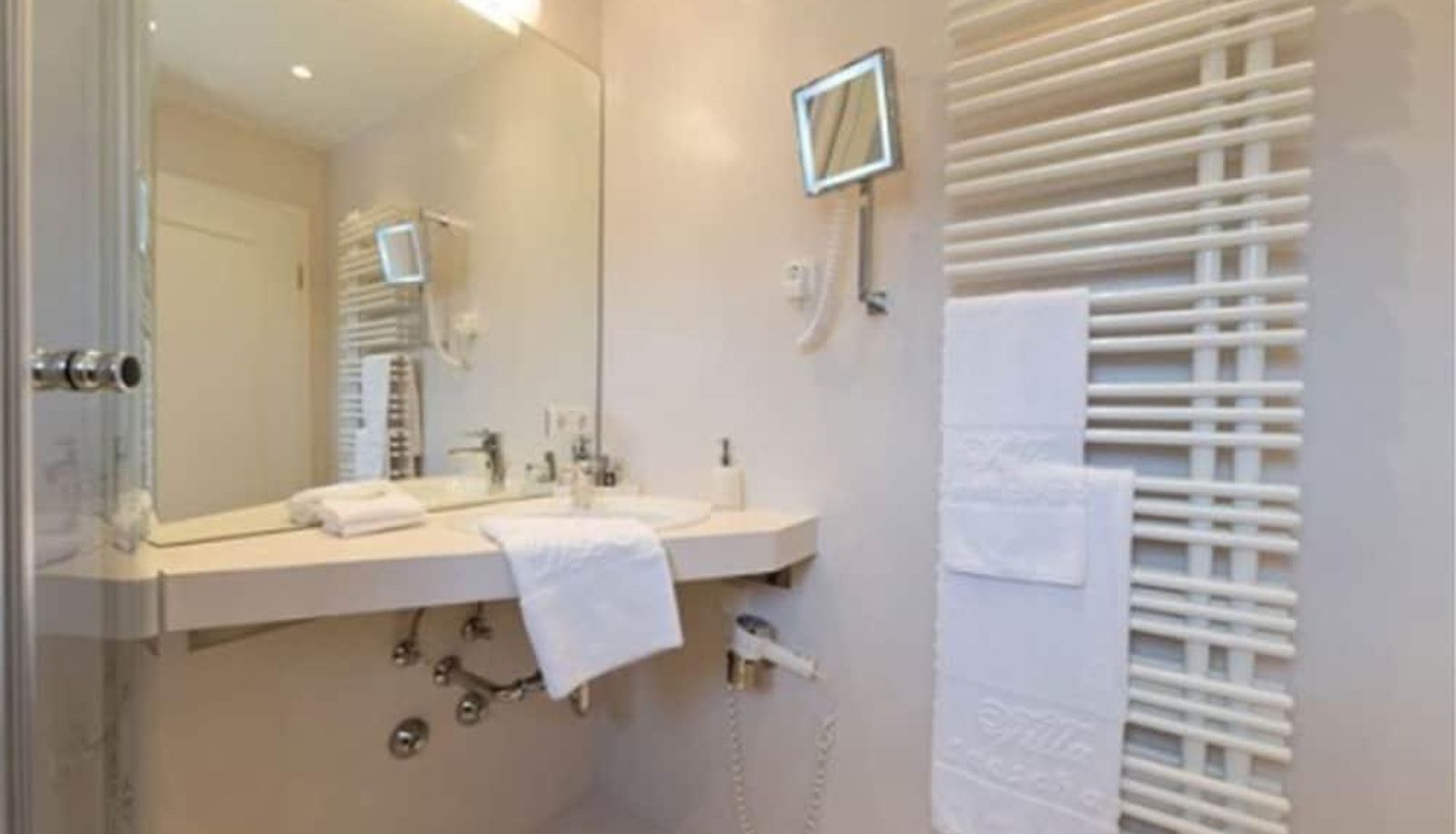 Standardzimmer - Hotel Villa Seeschau