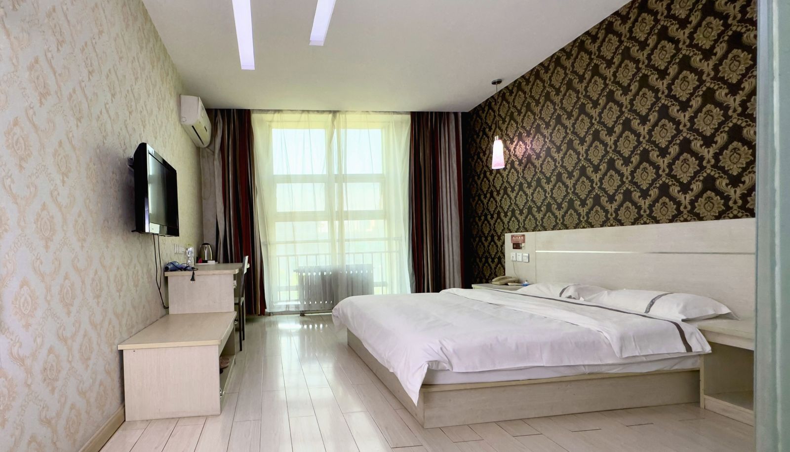 Room - Jinming Business Hotel Chinese only