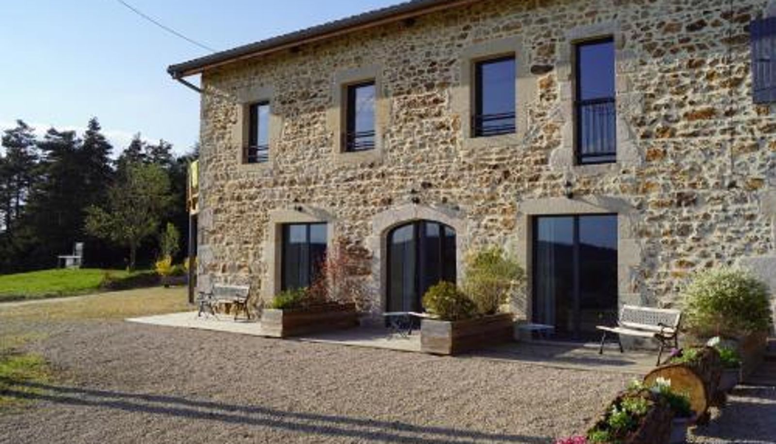 Zona exterior del hotel - Auberge des Myrtilles