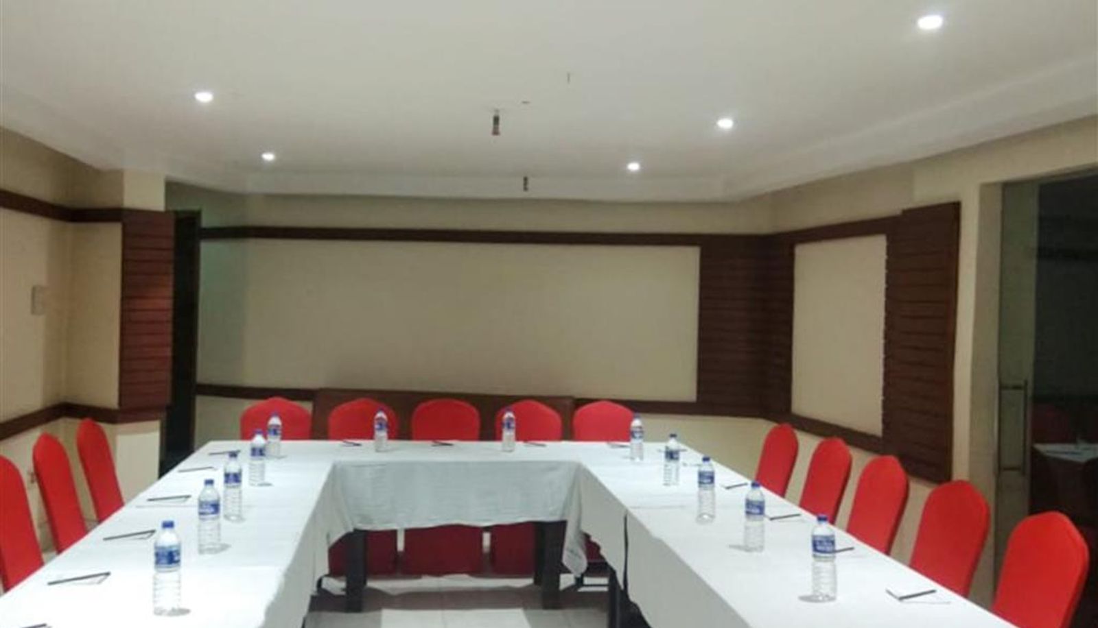 Conference room - Comfort Inn Kings Crown