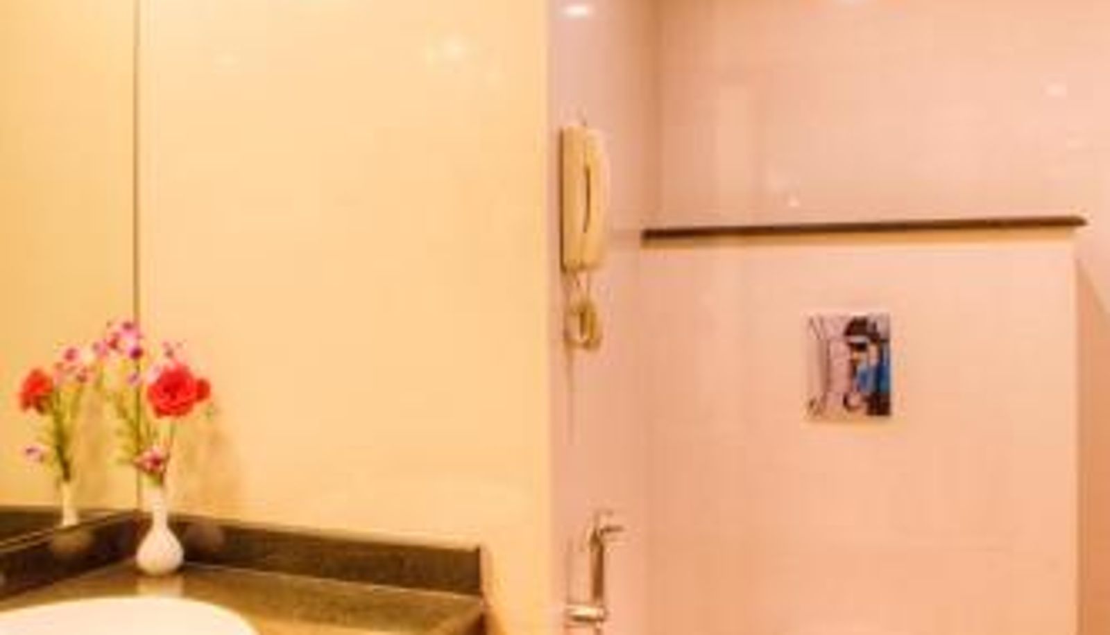 Familienzimmer - The Atrium Boutique Hotel