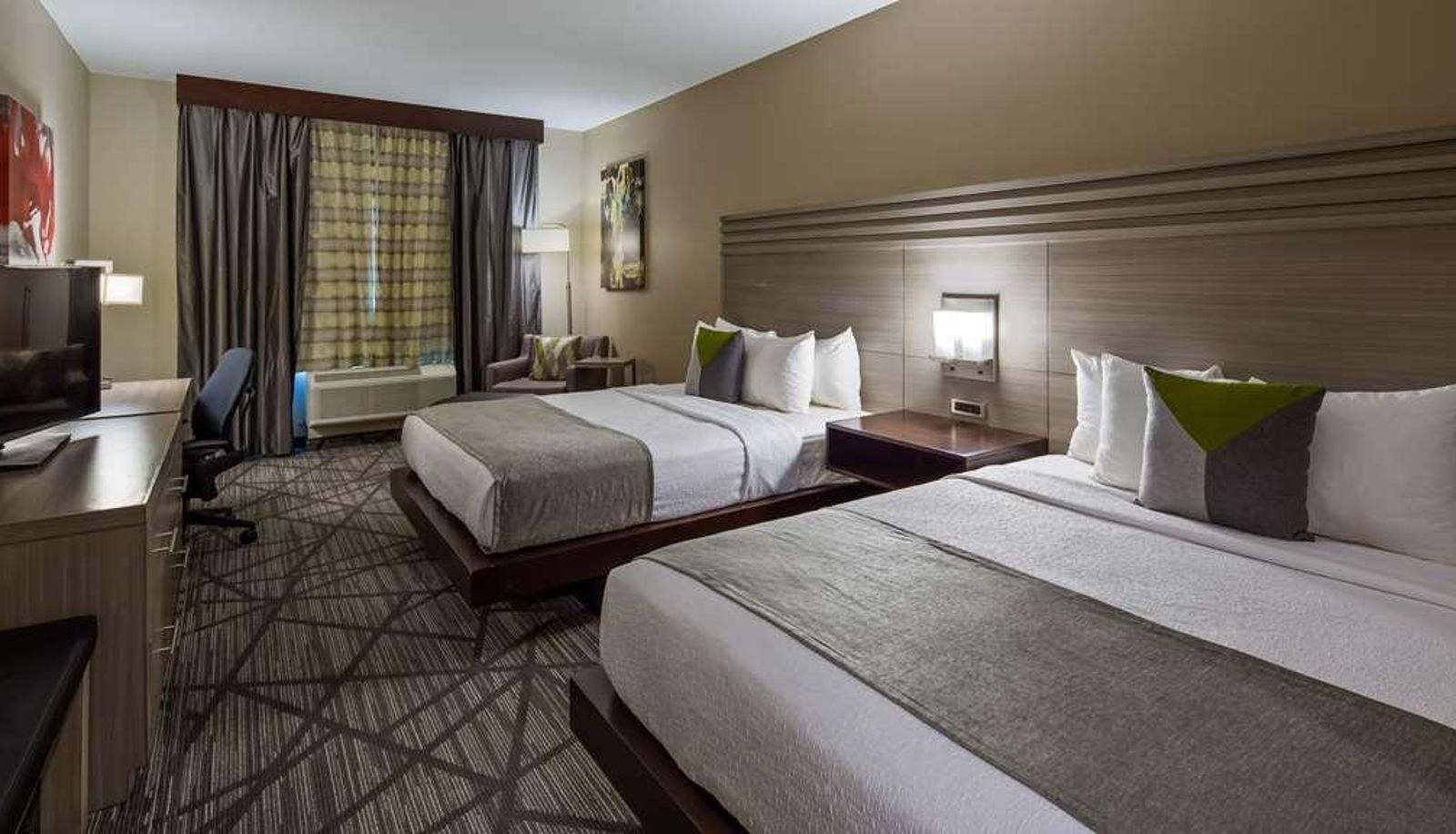 Quadrupla - Best Western Plus Houston I-45 North Inn & Suites