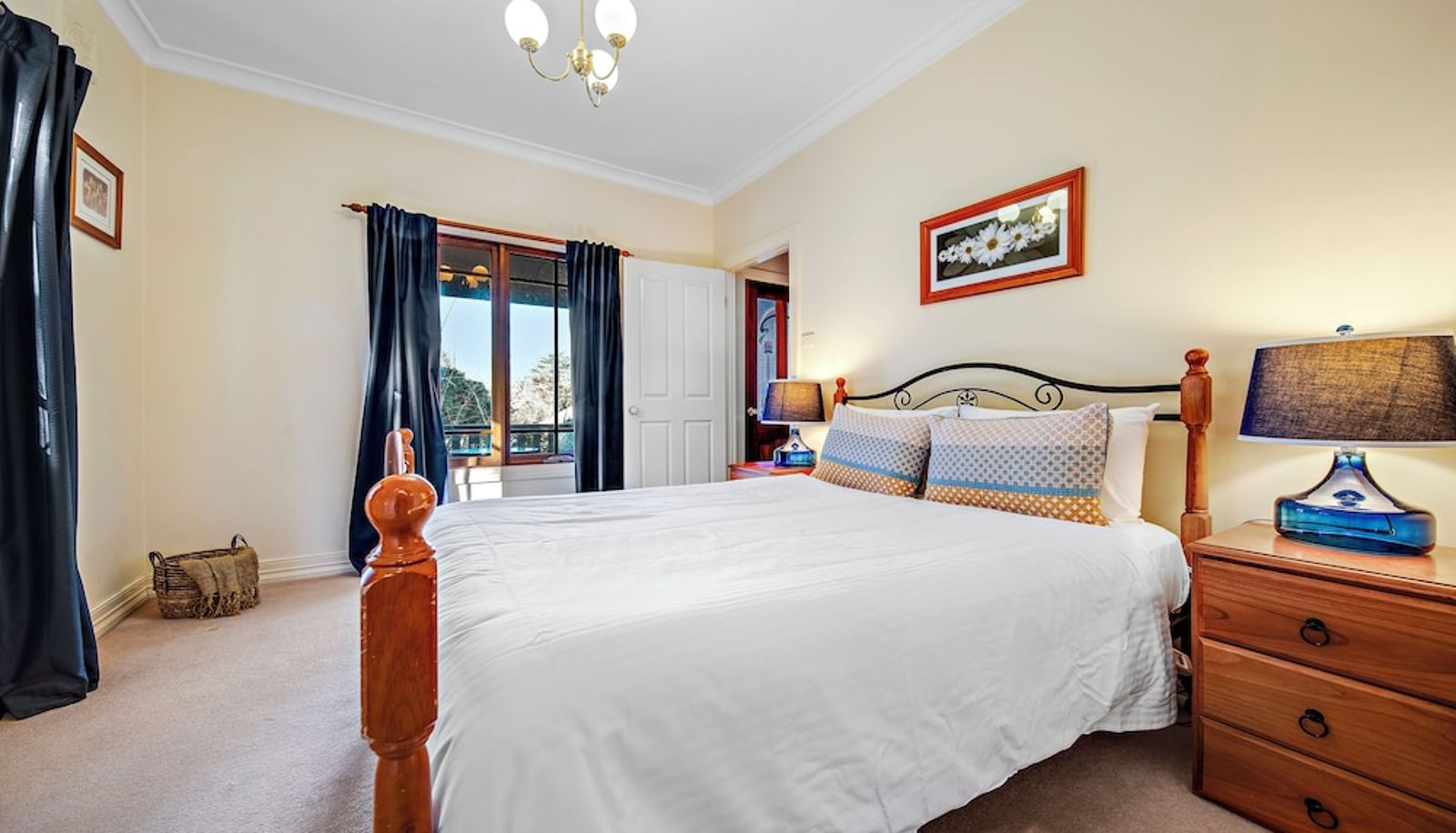 Tripla - Whispering Pines Cottages