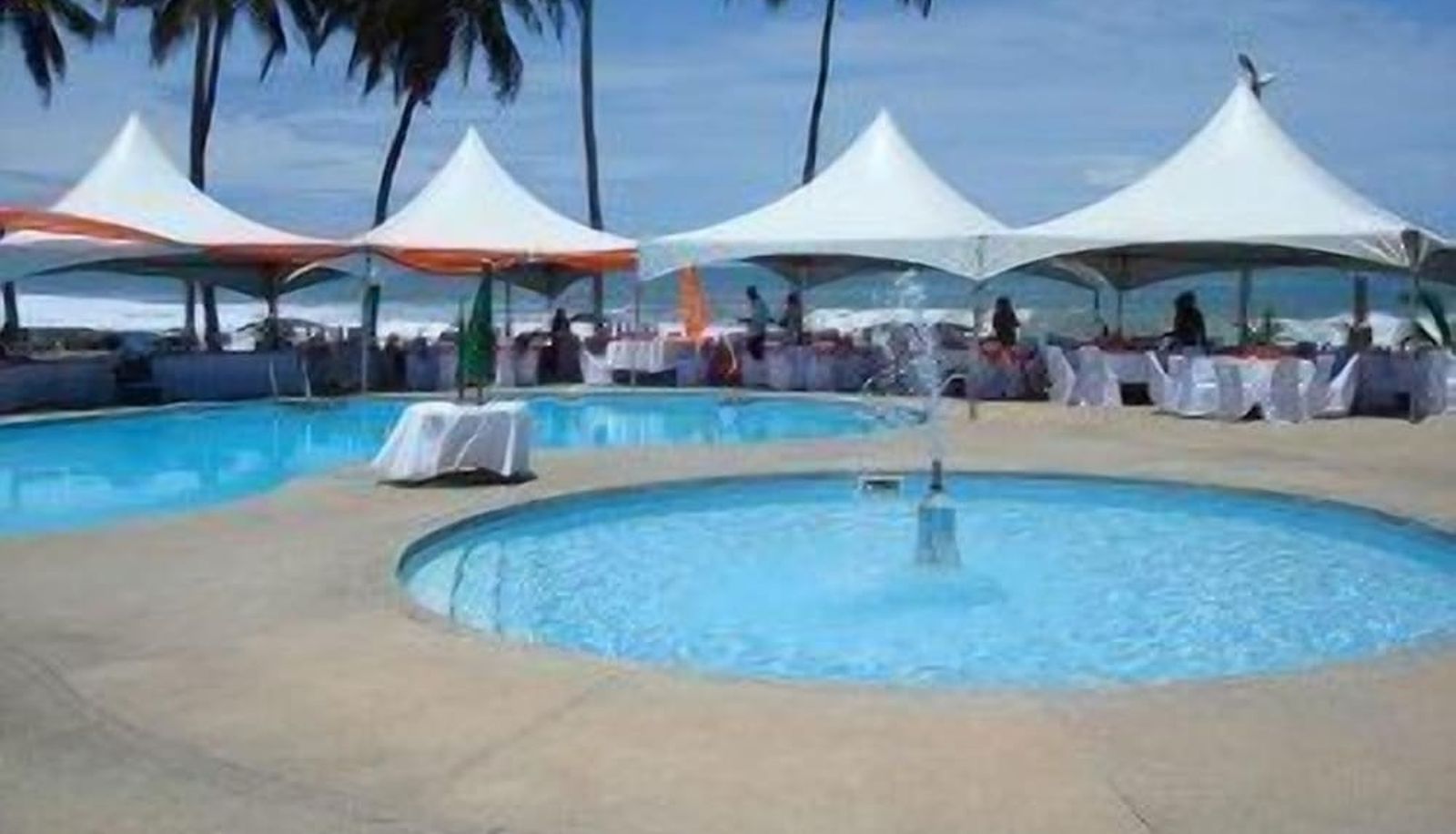 Pool - Coconut Grove Beach Resort