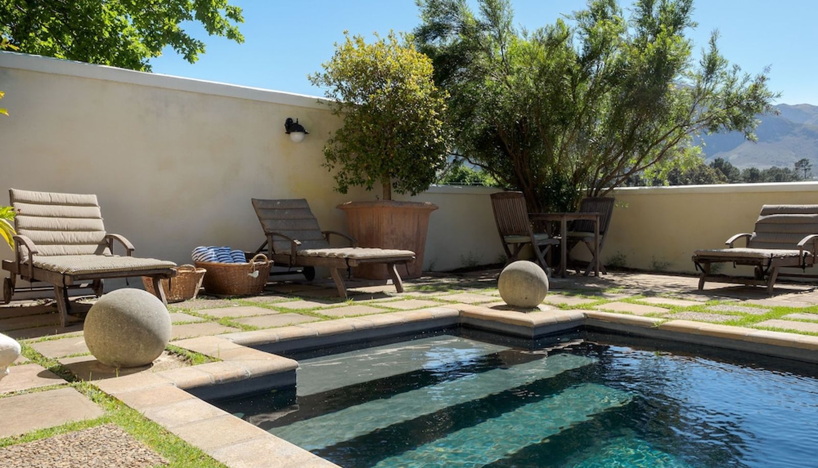Piscine - Auberge Clermont