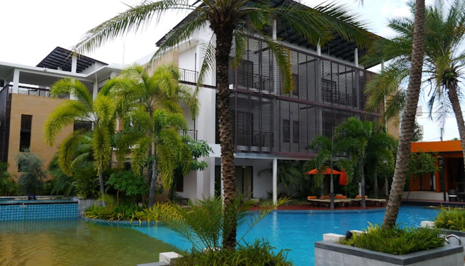 Zwembad - The Lapa Hotel