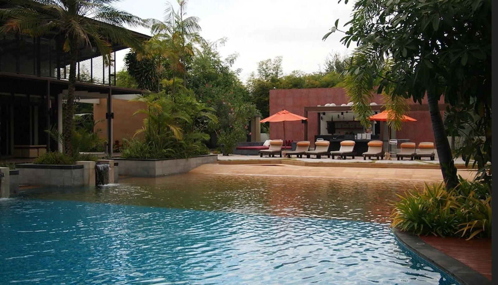 Zwembad - The Lapa Hotel